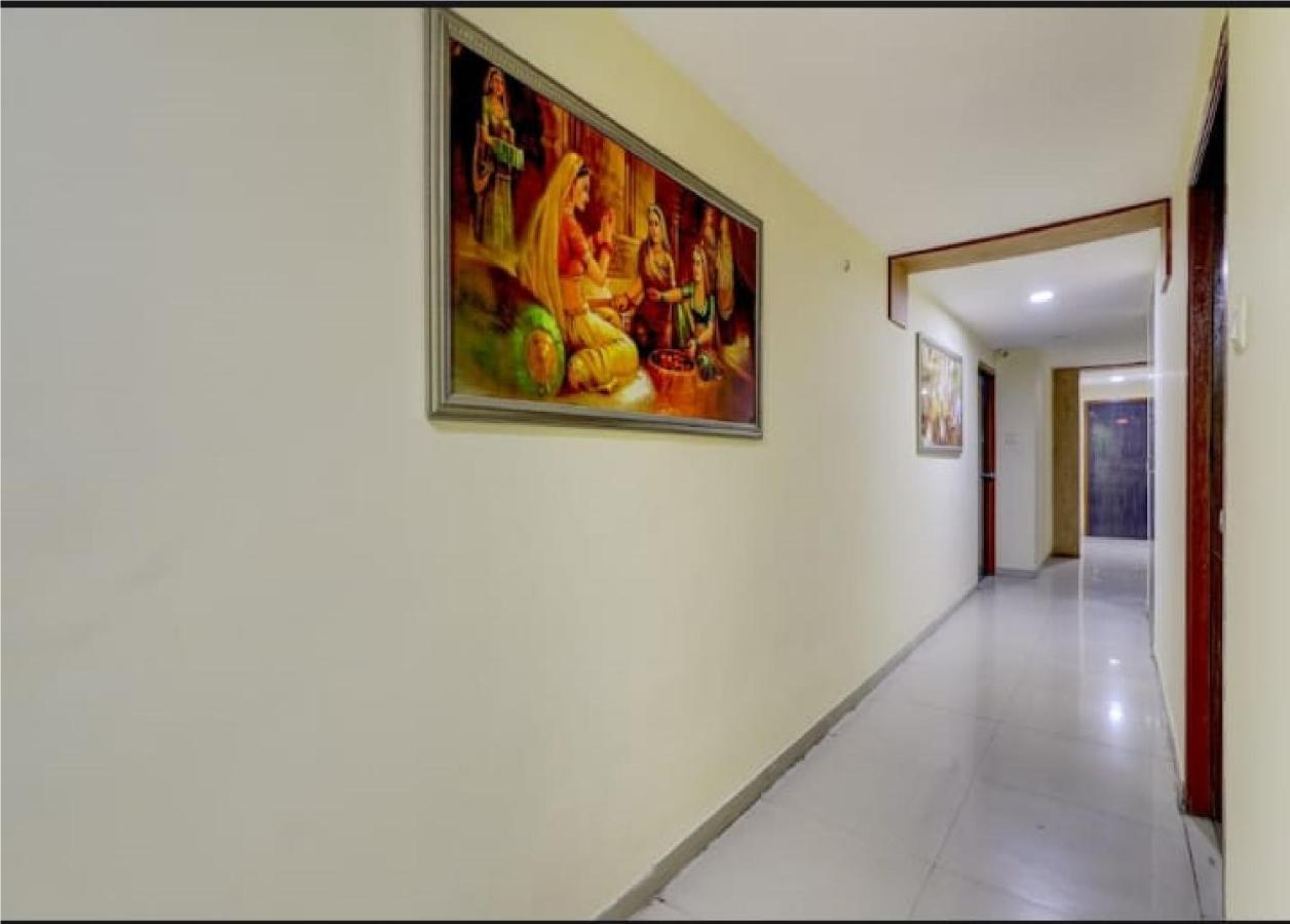 Hotel Krishna Palace Ahmadábád Exteriér fotografie